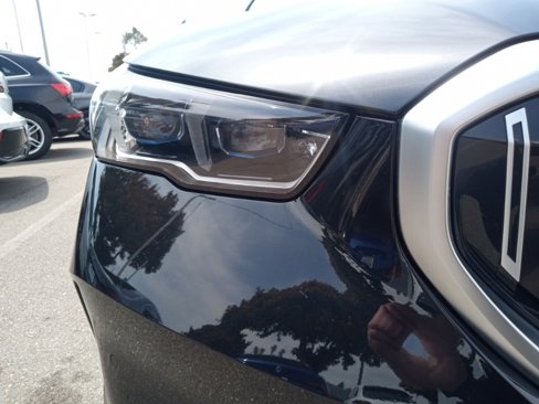 Used 2024 BMW i5 eDrive40i w/ Premium Package image 9