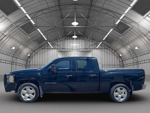 Used 2011 Chevrolet Silverado 1500 LT w/ All-Star Edition image 2