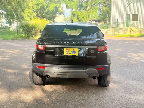 Used 2018 Land Rover Range Rover Evoque SE image 6