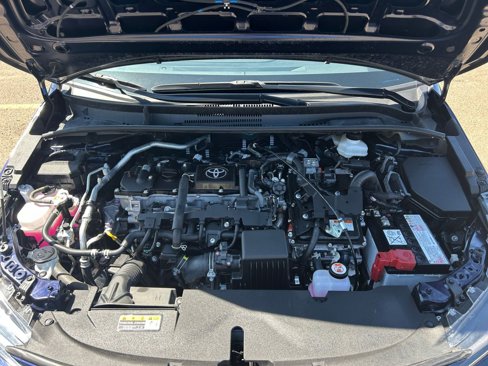 Used 2025 Toyota Corolla LE image 30