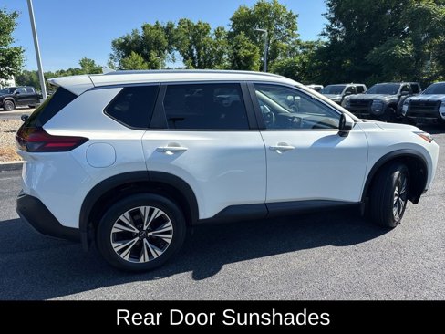 Used 2022 Nissan Rogue SV w/ SV Premium Package image 17