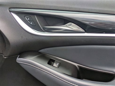 Used 2024 Buick Enclave Premium image 34