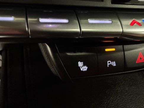 Used 2020 Cadillac XT4 Sport w/ Cold Weather Package image 19