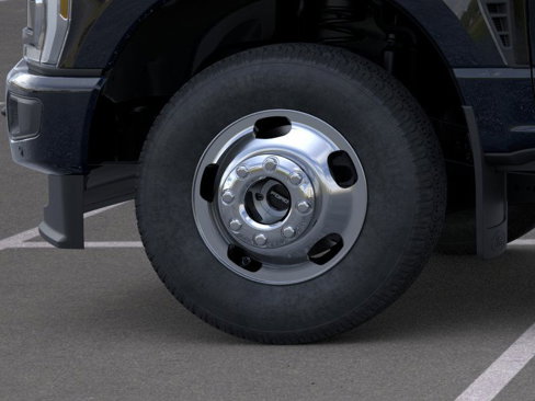 New 2025 Ford F350 Platinum image 19