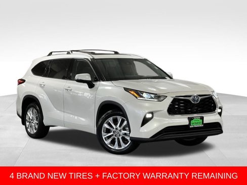 Used 2023 Toyota Highlander Limited image 7
