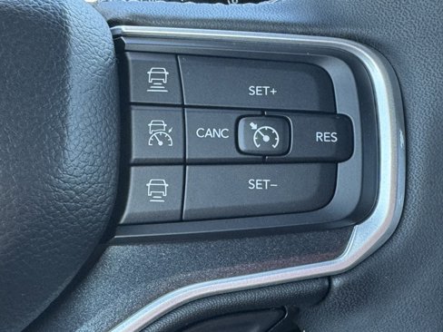 Used 2024 Jeep Wagoneer L 4WD w/ Convenience Group I image 34