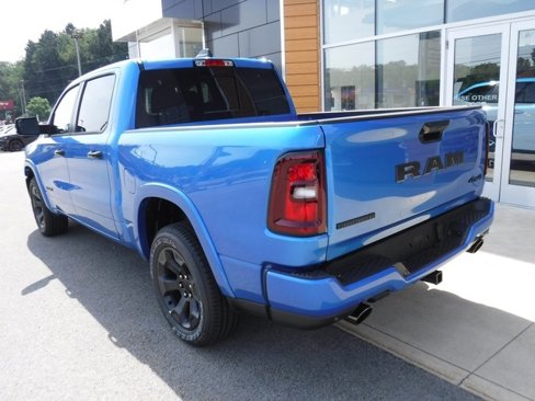 New 2026 RAM 1500 4x4 Crew Cab image 11
