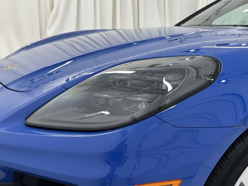 New 2025 Porsche Panamera 4 image 17