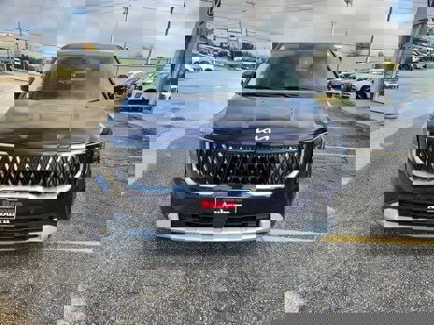 New 2026 Kia Carnival image 2