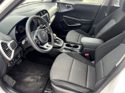 Used 2021 Kia Soul S image 9
