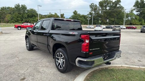 Used 2025 Chevrolet Silverado 1500 LT image 3