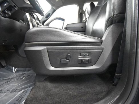 Used 2016 RAM 1500 Laramie w/ Convenience Group image 20