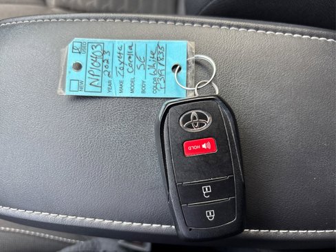 Used 2023 Toyota Corolla SE image 36