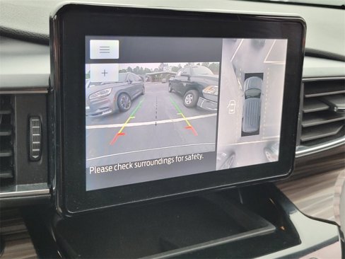Used 2023 Ford Explorer Limited w/ Equipment Group 301A image 17