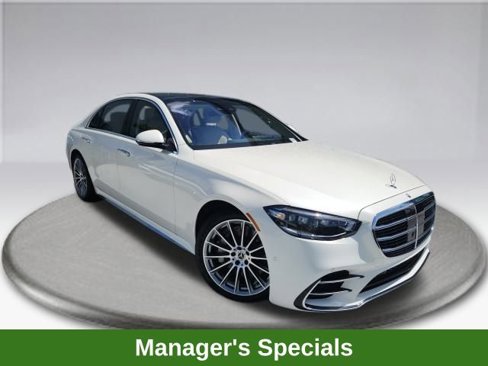 Used 2022 Mercedes-Benz S 580 4MATIC Sedan image 2