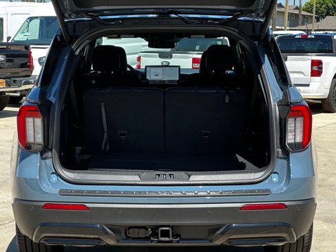 New 2025 Ford Explorer ST-Line w/ Premium Package image 17