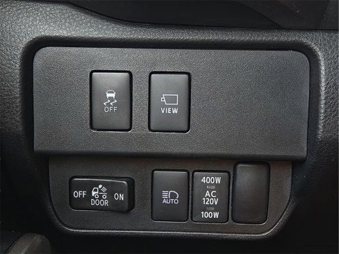 Used 2023 Toyota Tacoma Limited image 18