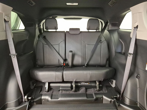 Used 2025 Toyota Sienna XSE image 13