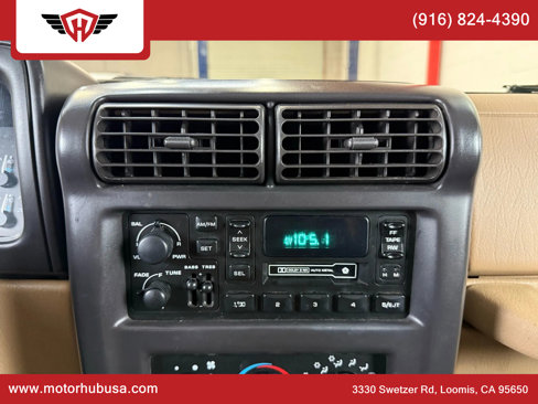 Used 1999 Jeep Wrangler Sahara image 28