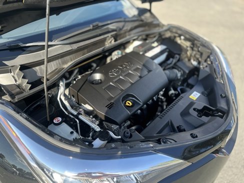 Used 2022 Toyota C-HR XLE image 13