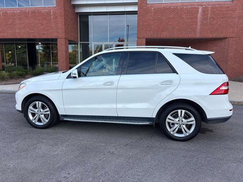 Used 2014 Mercedes-Benz ML 350 BlueTEC 4MATIC image 2