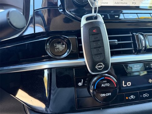 Used 2025 Nissan Pathfinder SL image 30