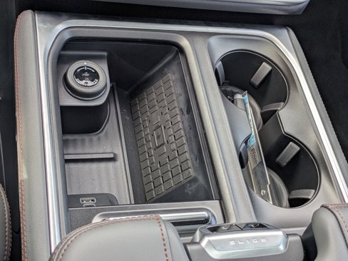 New 2025 Ford Expedition Active image 22
