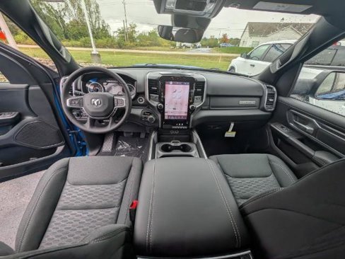 New 2026 RAM 1500 4x4 Crew Cab image 12
