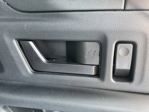 New 2025 Subaru Outback Touring XT image 7