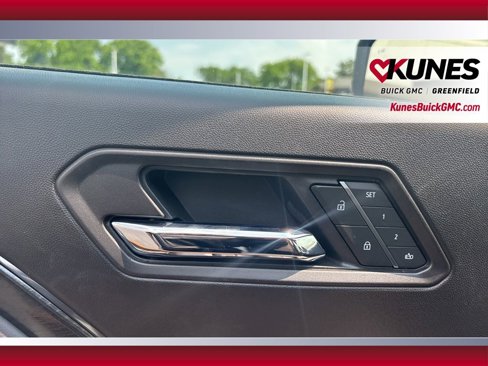 New 2025 GMC Canyon AT4 w/ Technology Plus Package image 15