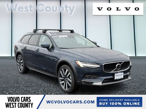 New 2026 Volvo V90 B6 Cross Country Ultra w/ Climate Package image 1