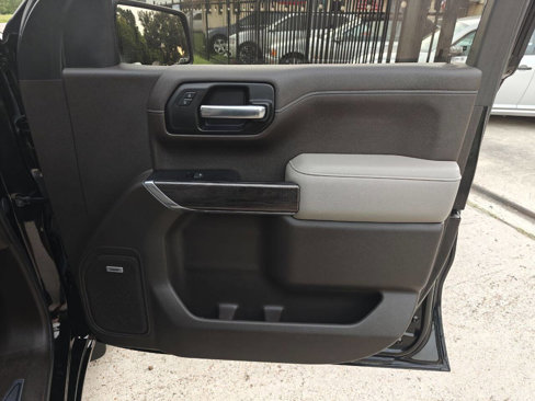 Used 2020 Chevrolet Silverado 1500 LTZ w/ LTZ Texas Edition image 24