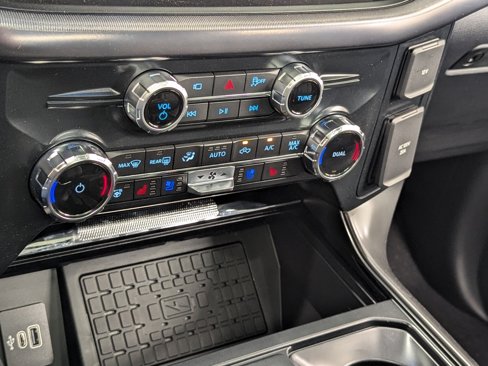 New 2025 Ford F150 Lariat image 25