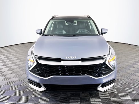 Used 2025 Kia Sportage EX w/ Premium Package image 2