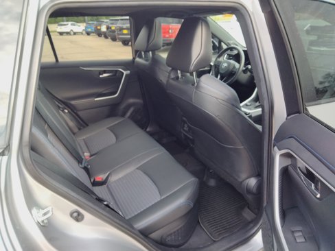 Used 2021 Toyota RAV4 XSE image 12