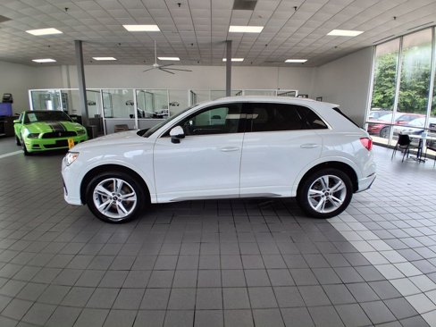 Used 2023 Audi Q3 2.0T Premium image 2
