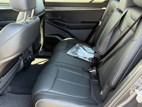 New 2025 Jeep Wagoneer Limited image 29
