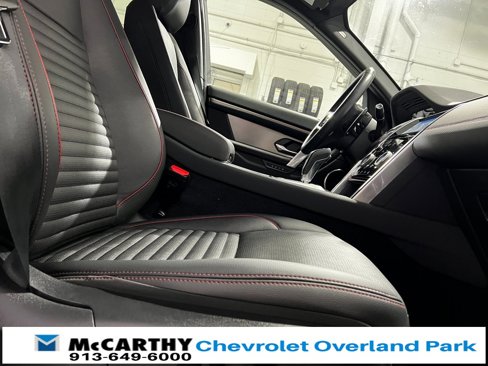 Used 2023 Land Rover Discovery Sport SE R-Dynamic image 33