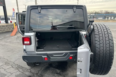 Used 2020 Jeep Wrangler Unlimited Sahara image 13