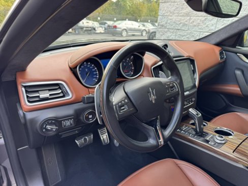 Used 2019 Maserati Ghibli S GranLusso image 6