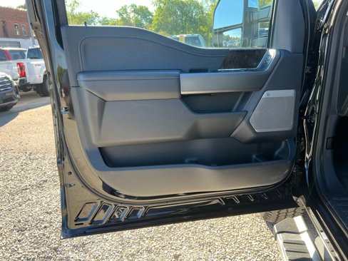 New 2026 Ford F250 Lariat w/ Chrome Package image 11