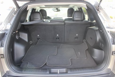Used 2021 Jeep Cherokee Limited image 23