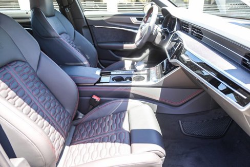 New 2025 Audi RS 6 performance image 16