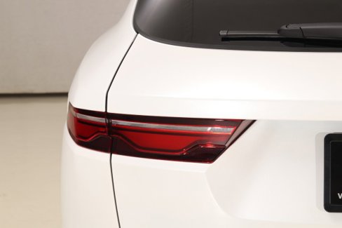 Used 2024 Jaguar F-PACE R-Dynamic S image 22