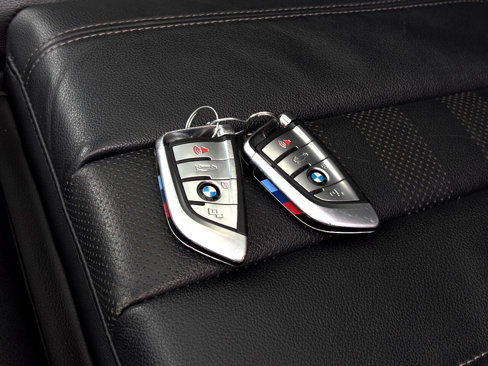 Used 2022 BMW X7 xDrive40i w/ M Sport Package image 8