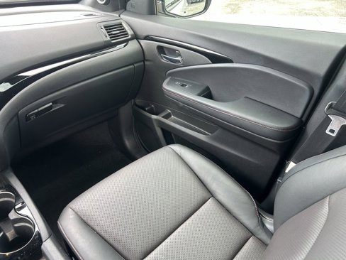 Used 2022 Honda Ridgeline Black Edition image 13