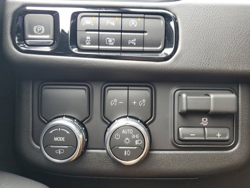 New 2026 GMC Yukon Denali w/ Denali Reserve Package image 29