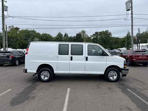 Used 2023 GMC Savana 2500 w/ Driver Convenience Package image 4