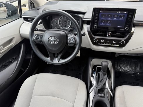 Used 2022 Toyota Corolla LE image 20