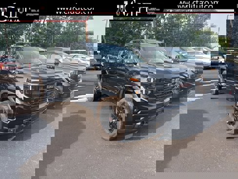 New 2026 GMC Sierra 1500 Elevation image 1